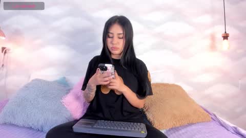 Snapshot of vaelina_angels chatting on February 17, 2026, 7:05 am VAELINA ANGELS online show from February 17, 2026, 7:05 am