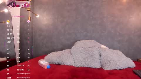 Snapshot of vaelina_angels chatting on March 5, 2026, 12:17 am VAELINA ANGELS online show from March 5, 2026, 12:17 am