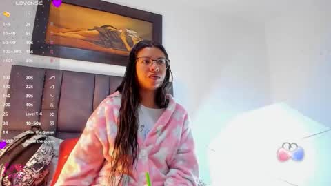 Vahiolet smith online show from February 24, 2026, 3:37 am