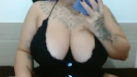 Vah Oliver online show from October 24, 2025, 5:20 pm