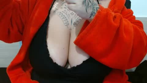 Vah Oliver online show from October 31, 2025, 11:22 am