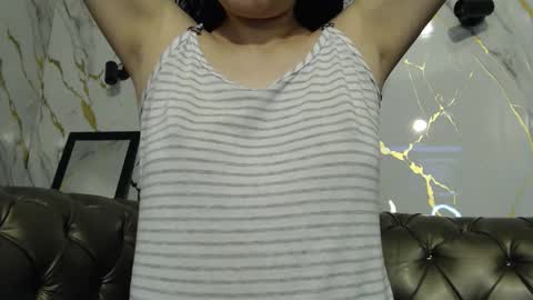 Vainilla online show from October 12, 2025, 2:21 am