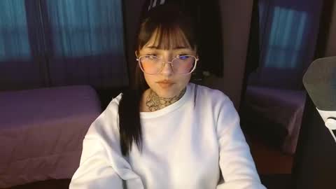 Snapshot of val_azuna chatting on November 11, 2025, 10:10 pm valentina online show from November 11, 2025, 10:10 pm