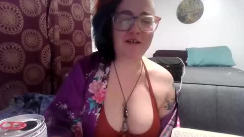Snapshot of valarieak chatting on November 1, 2025, 5:31 am valarieak online show from November 1, 2025, 5:31 am