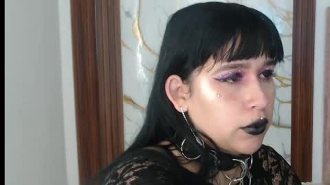 Snapshot of valen_ross7 chatting on April 8, 2026, 8:47 am valen_ross7 online show from April 8, 2026, 8:47 am