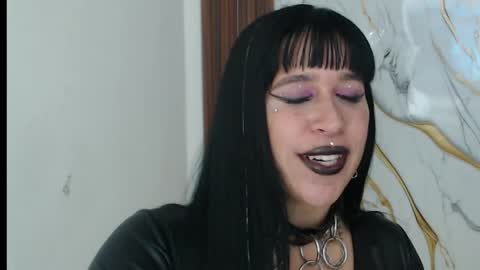 Snapshot of valen_ross7 chatting on April 12, 2026, 10:37 pm valen_ross7 online show from April 12, 2026, 10:37 pm