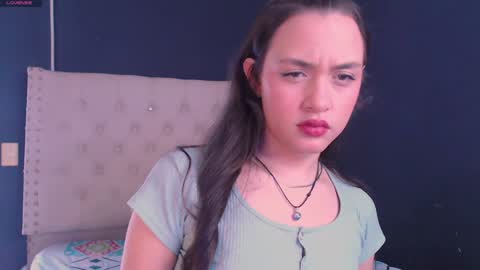 IG-valen mendoza99  twitter valenthompson99 online show from February 6, 2025, 11:37 pm