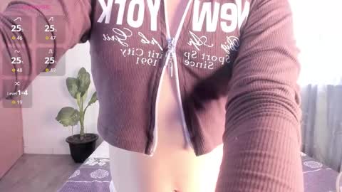 Snapshot of valen_thompson chatting on May 27, 2026, 7:22 pm IG-valen mendoza99 twitter valenthompson99 online show from May 27, 2026, 7:22 pm