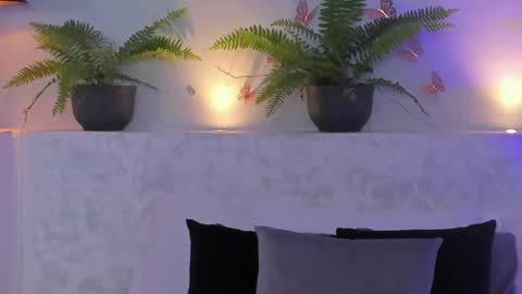 Snapshot of valenn__smith chatting on February 25, 2025, 7:03 pm Valentina online show from February 25, 2025, 7:03 pm