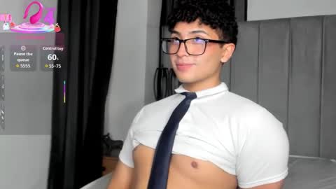 Valentin0 online show from October 30, 2025, 12:45 am