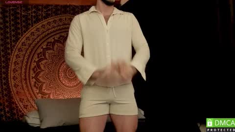 valentin_hoffman online show from February 26, 2026, 12:48 pm