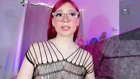 Valentina online show from November 22, 2025, 5:34 pm