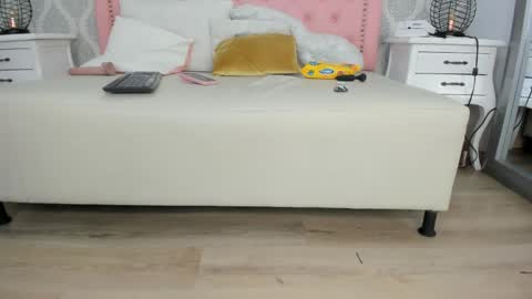 Snapshot of valentina_angel_1 chatting on April 5, 2026, 4:04 pm Valentina online show from April 5, 2026, 4:04 pm