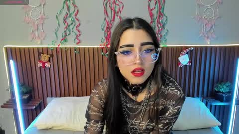 VALENTINA  online show from December 19, 2024, 3:07 am