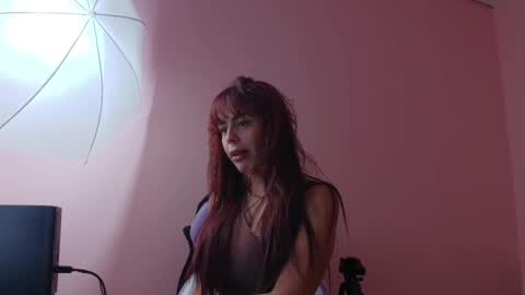 Snapshot of valentina_camposs chatting on September 23, 2025, 6:22 pm valen online show from September 23, 2025, 6:22 pm