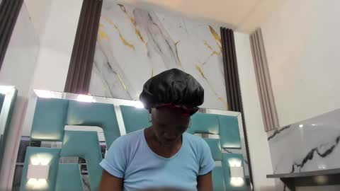 Snapshot of valentina_eboni chatting on December 14, 2025, 11:37 am Sharon online show from December 14, 2025, 11:37 am