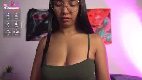 Snapshot of valentina_king18 chatting on October 25, 2025, 11:07 am VALENTINA online show from October 25, 2025, 11:07 am