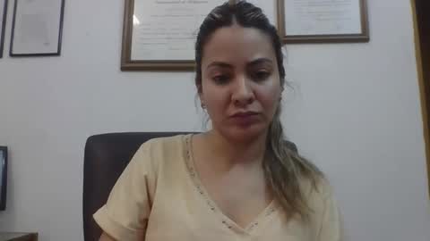 Snapshot of valentinaseleni24 chatting on October 16, 2025, 10:22 pm valentinaseleni24 online show from October 16, 2025, 10:22 pm