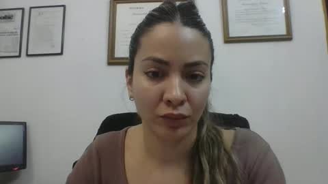 Snapshot of valentinaseleni24 chatting on October 17, 2025, 7:05 pm valentinaseleni24 online show from October 17, 2025, 7:05 pm