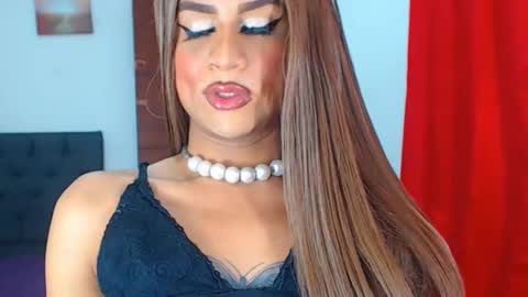 Snapshot of valentinaxxxdoll chatting on December 13, 2024, 1:04 am VALENTINA online show from December 13, 2024, 1:04 am