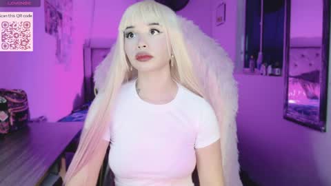 Snapshot of valentinna_5 chatting on March 5, 2026, 12:17 am Danielle Please help me to reach 300 thumbs up online show from March 5, 2026, 12:17 am