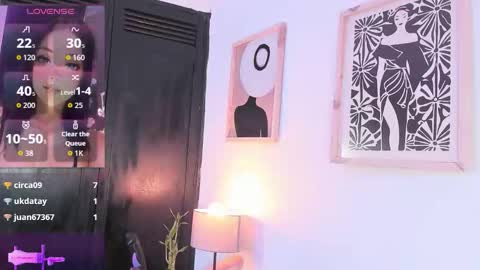 Valentina montes online show from November 6, 2025, 1:45 pm