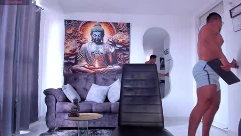    online show from January 21, 2025, 7:39 pm