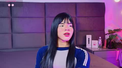 valentino moon online show from January 8, 2026, 2:14 am