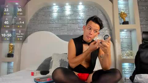 valentino_moretti online show from January 11, 2026, 12:32 pm