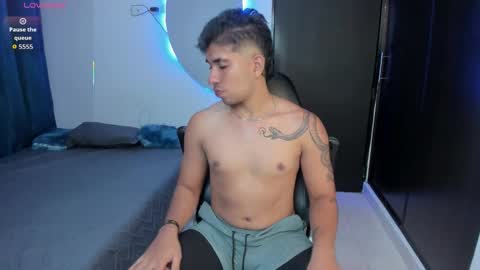 valentino santos online show from November 17, 2025, 11:32 pm