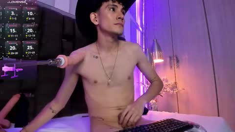 Valentino online show from February 28, 2025, 8:20 am