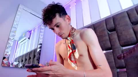 Valentino online show from December 5, 2025, 5:49 am