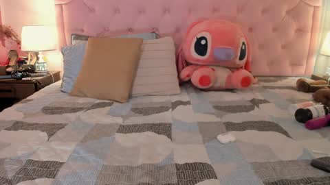 Vale Toro  online show from January 30, 2025, 2:36 pm