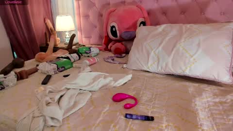 Vale Toro  online show from February 16, 2025, 2:54 pm