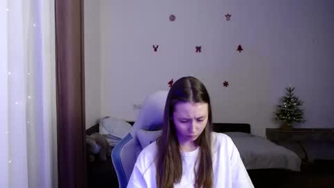 Valentina online show from December 13, 2024, 5:10 pm