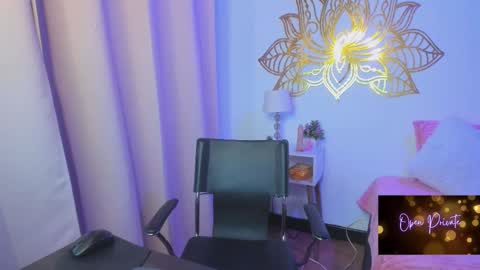 Valery And Daniel online show from September 15, 2025, 1:49 am