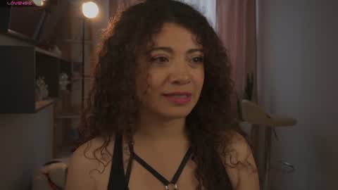 Snapshot of valeria_rosses chatting on June 9, 2026, 8:53 pm Valeria online show from June 9, 2026, 8:53 pm