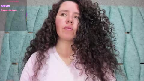 Valeria online show from October 15, 2025, 1:33 pm