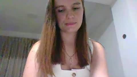 valeriafrannco online show from November 2, 2025, 6:16 am