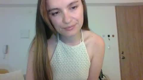 valeriafrannco online show from November 10, 2025, 4:44 am