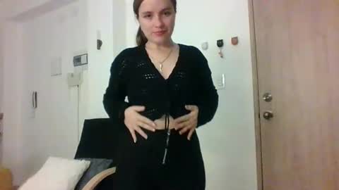 valeriafrannco online show from November 27, 2025, 5:31 am