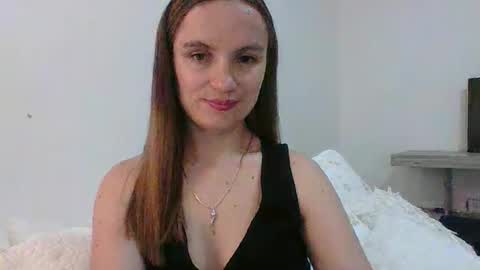 valeriafrannco online show from December 4, 2025, 4:00 am