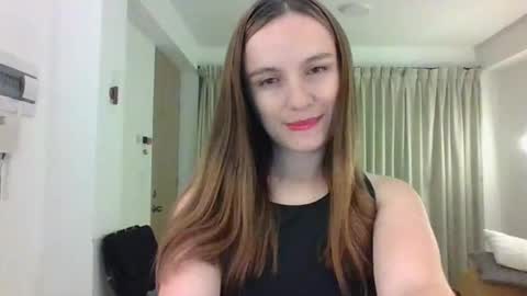 valeriafrannco online show from December 18, 2025, 11:22 pm