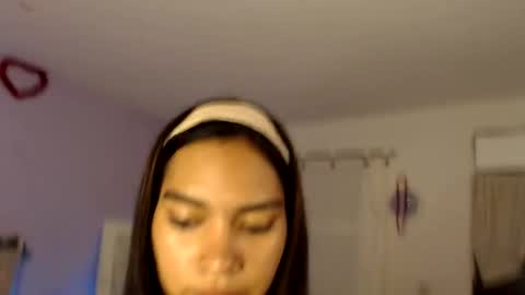 valeria  online show from October 3, 2025, 5:43 pm