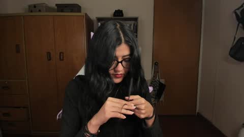 Val  online show from January 21, 2025, 2:54 am