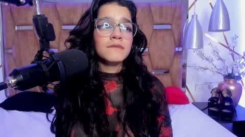 Snapshot of valeriekay_ chatting on January 23, 2025, 3:43 pm Valeria online show from January 23, 2025, 3:43 pm