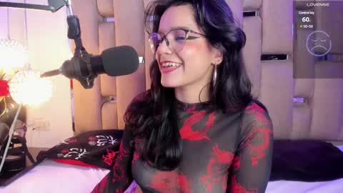 Snapshot of valeriekay_ chatting on February 18, 2025, 7:09 pm Valeria online show from February 18, 2025, 7:09 pm