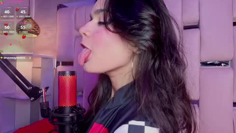 Snapshot of valeriekay_ chatting on May 11, 2026, 9:34 pm Valeria online show from May 11, 2026, 9:34 pm