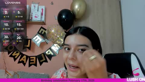 Snapshot of valerihouse chatting on February 17, 2025, 9:52 pm Juli C online show from February 17, 2025, 9:52 pm