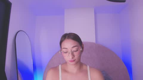 Valeryn online show from April 2, 2026, 3:04 am